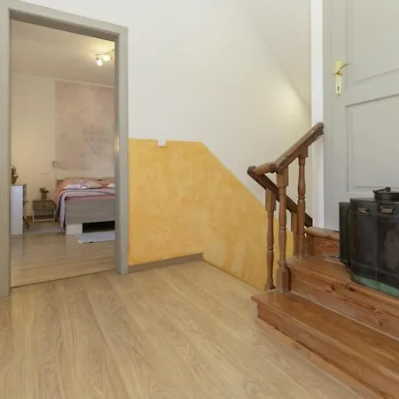 Villa Oliva Vilea In Sveta Marina - Haus Fuer 8 Personen Labin (Istria)