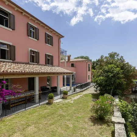 Oliva Vilea In Sveta Marina - Haus Fuer 8 Personen Villa *
